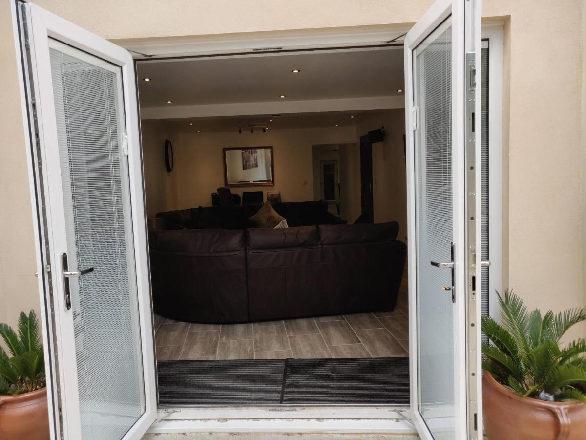 Dobbies Adults Only Boutique Apartment Saint-Marcel-sur-Aude Bagian luar foto