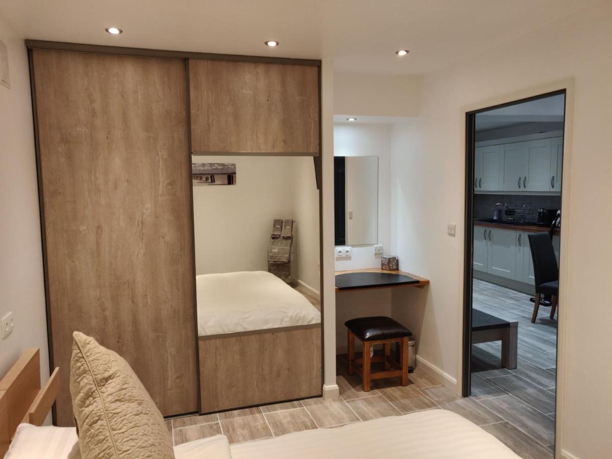 Dobbies Adults Only Boutique Apartment Saint-Marcel-sur-Aude Bagian luar foto