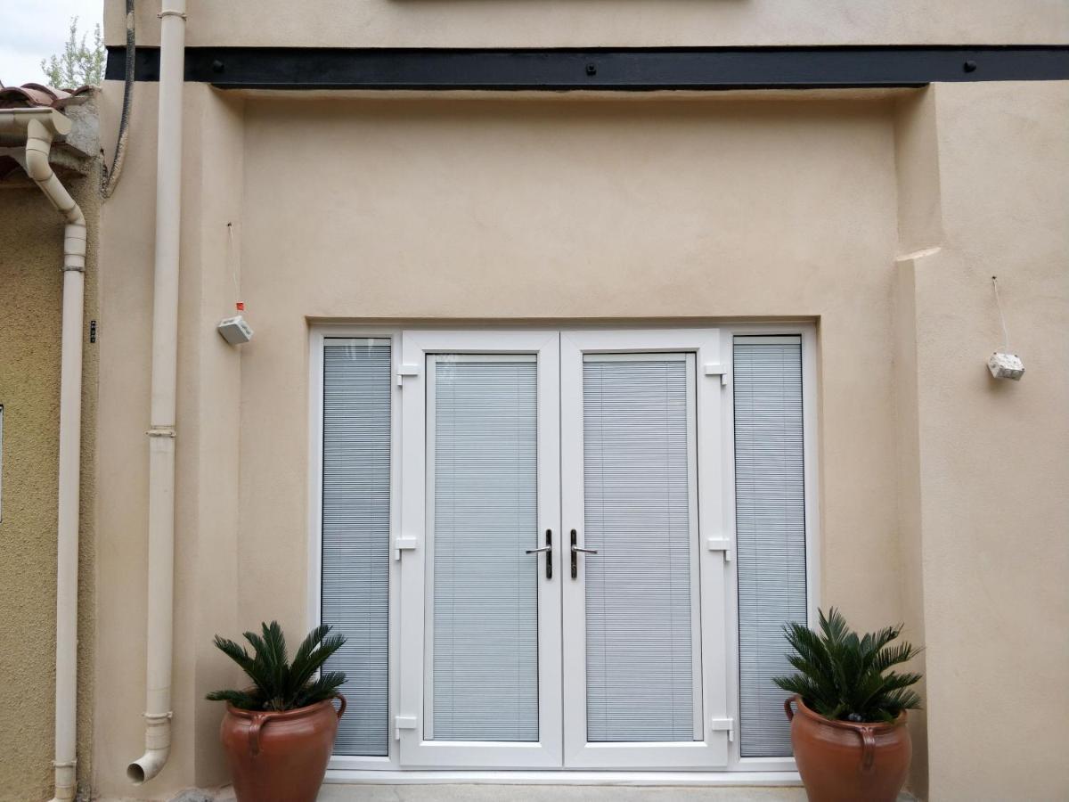 Dobbies Adults Only Boutique Apartment Saint-Marcel-sur-Aude Bagian luar foto