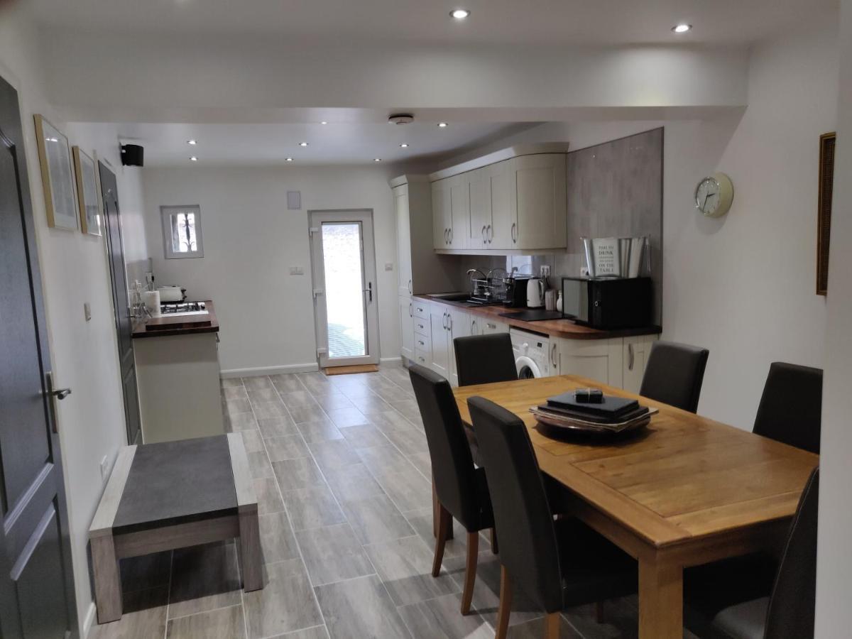 Dobbies Adults Only Boutique Apartment Saint-Marcel-sur-Aude Bagian luar foto